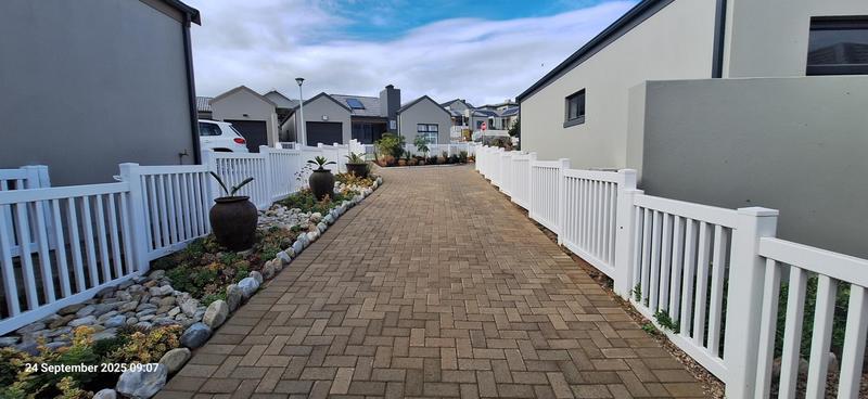 2 Bedroom Property for Sale in Reebok Western Cape